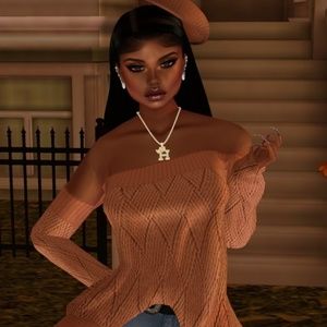 Meet your Posher, Chloe'